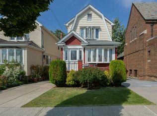 18951 45th Ave, Flushing, NY 11358