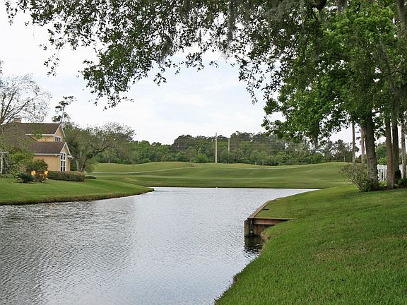 2nd image of 117 Waters Edge Dr N