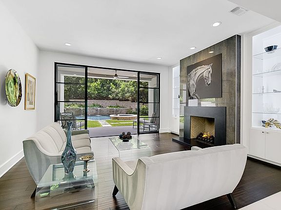 Indoor-Outdoor Living