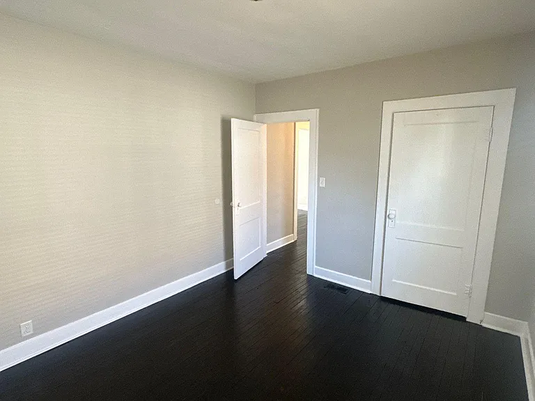 1122 King Ave — Photo 14
