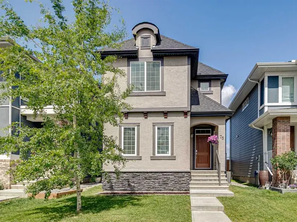 75 SW Marquis Grn SE, Calgary, AB T3M 1X8