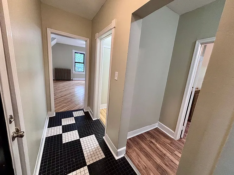 302 Chestnut Ave — Photo 5