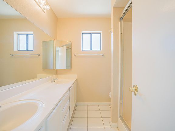 5th image of 15650 N 19th Ave Unit 1201