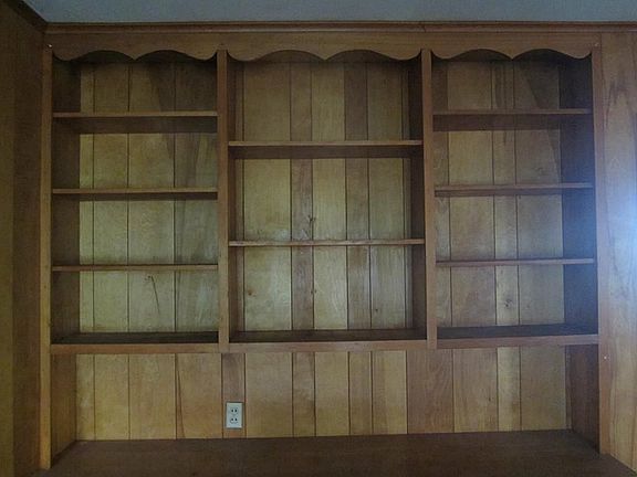 Built in bookcase in the den