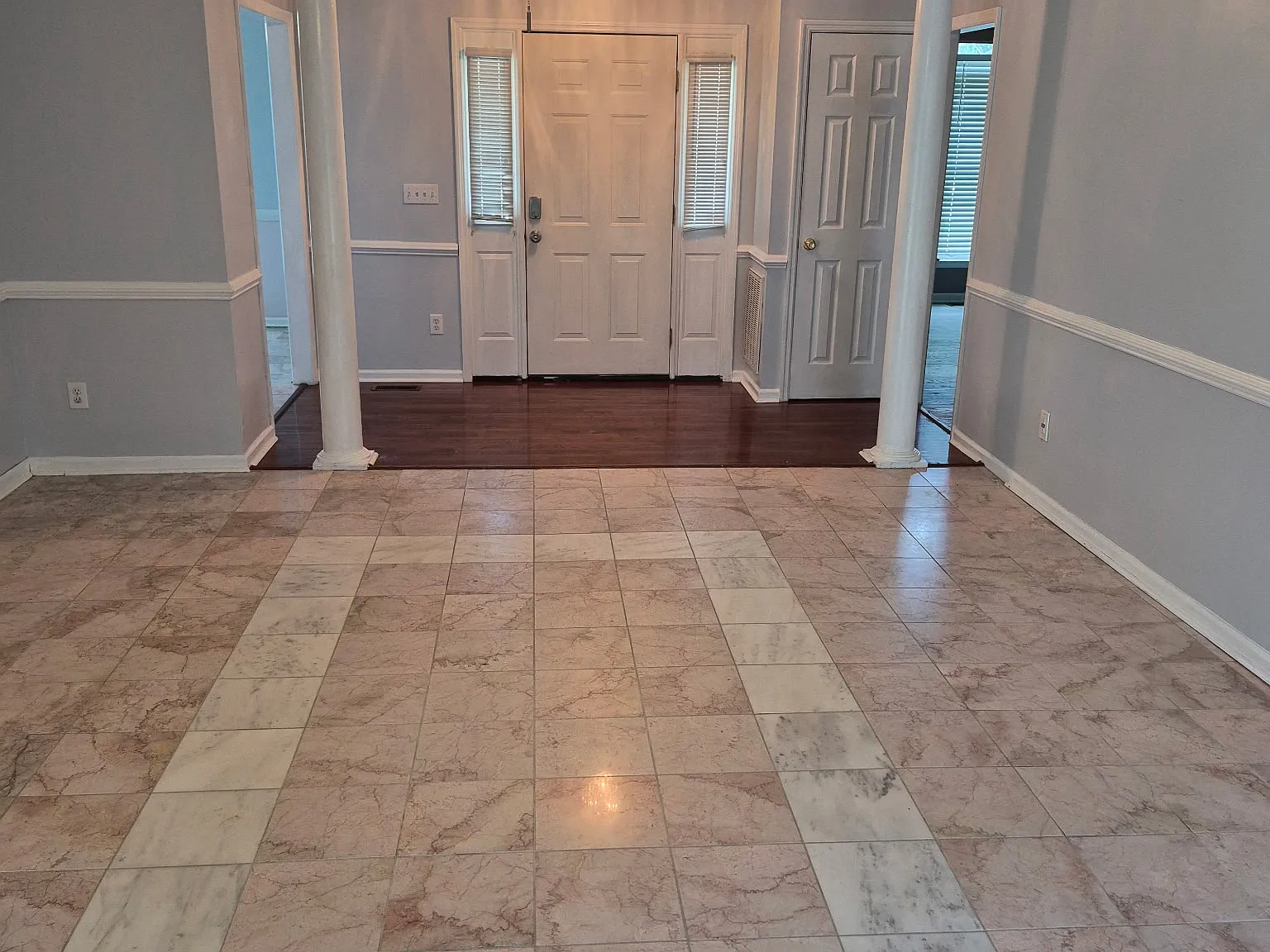 3 bed, 2254 sqft, $1,950 — Photo 2