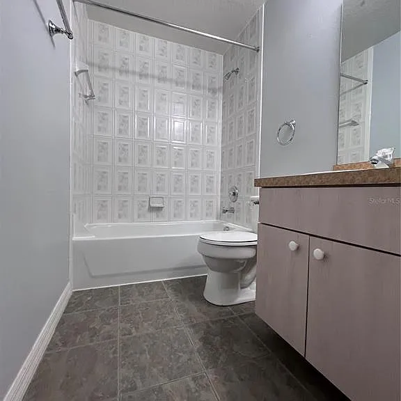 6007 Scotchwood Gln #31 — Photo 13