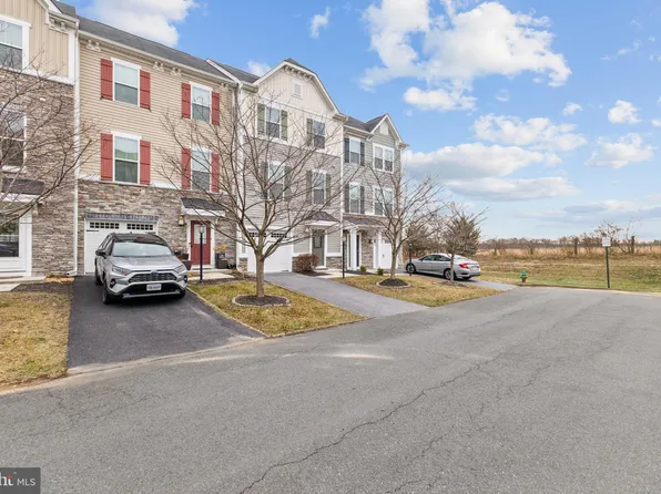 213 Arrow Crown Ct, Stephenson, VA 22656