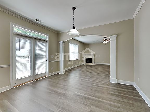 5th image of 111 Woodview Ct