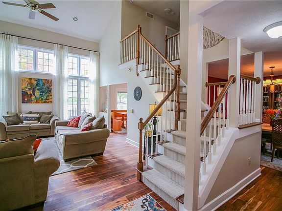 3rd image of 48 Woodworth St