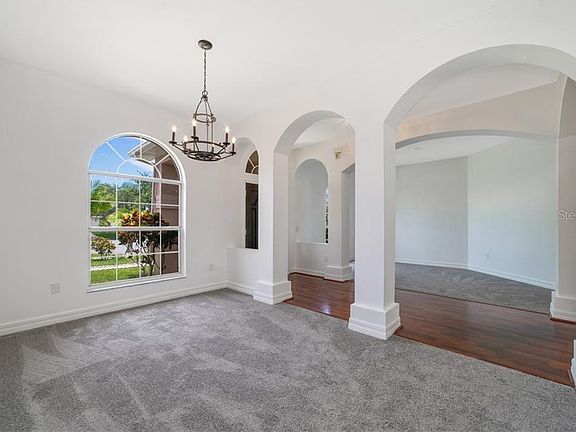 4th image of 2632 Balmoral Ct