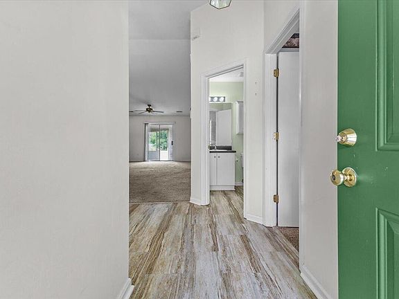 4th image of 6965 Black Walnut Ct