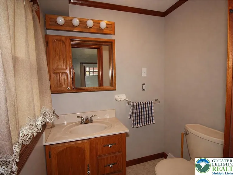 513 Cattell St — Photo 23