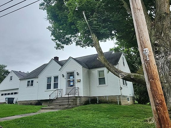 2nd image of 106 Lincoln Ave
