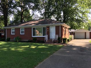 2003 Nocturne Dr, Louisville, KY 40272