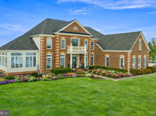 132 Parsons Ln, Newtown, PA 18940