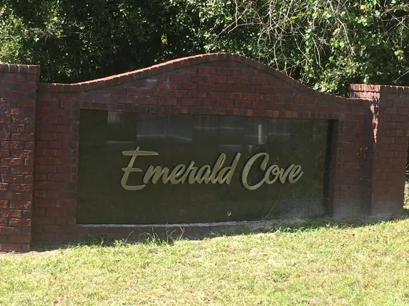 141 SW Woodleaf Ct, Lake City, FL 32024