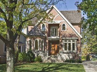 445 Jefferson Ave, Glencoe, IL