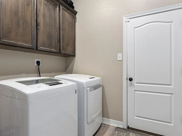 Laundry Room Cabinet