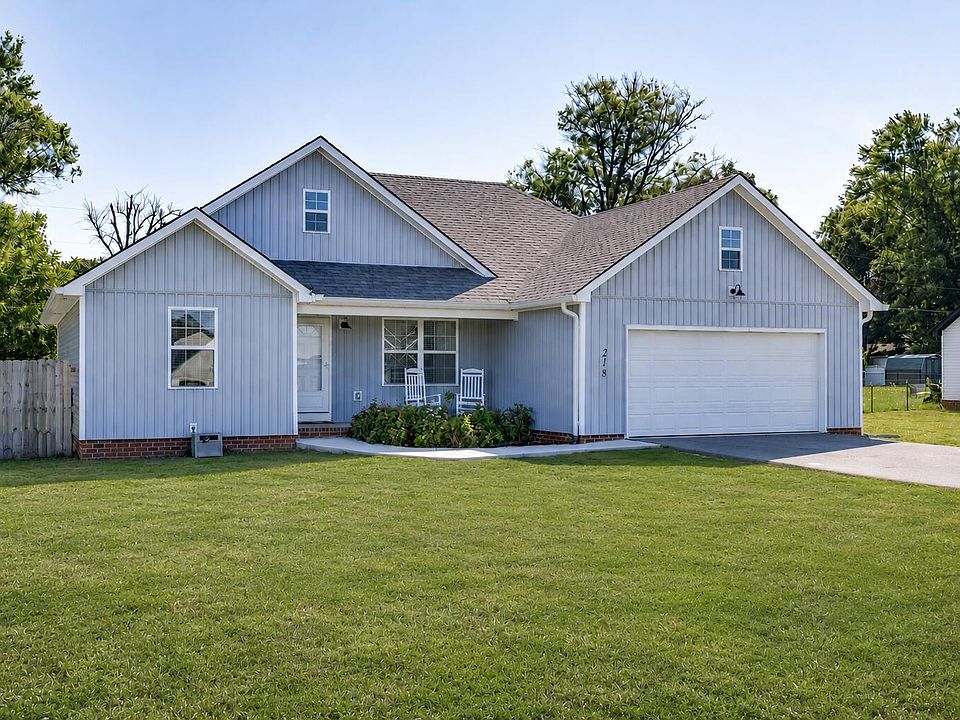 1st image of 218 Dean Dr