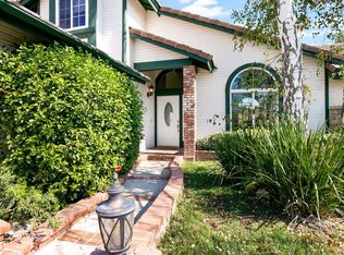22204 Claibourne Ln, Santa Clarita, CA 91350
