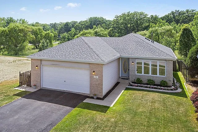 220 Crystal Ln photo 1
