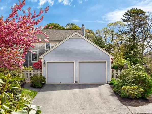 18 Boxwood Circle UNIT 18, Yarmouth Port, MA 02675