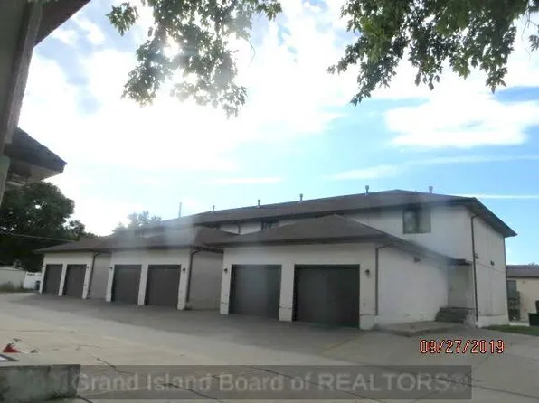 2411 N Kruse Ave, Grand Island, NE 68803