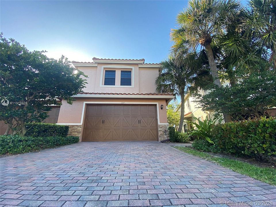 1st image of 127 W Riverwalk Cir W #127
