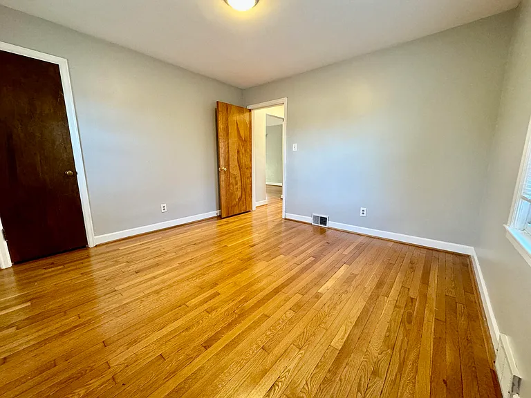 479 Stratford Dr — Photo 33