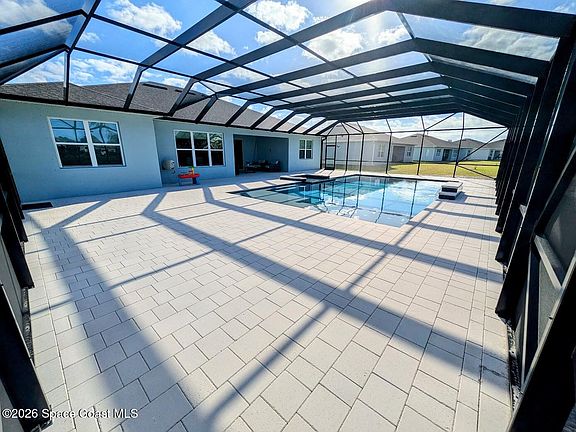 5th image of 474 Loymer Cir