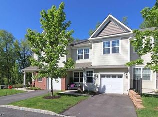 129 Savoth Ln, Colonia, NJ 07067