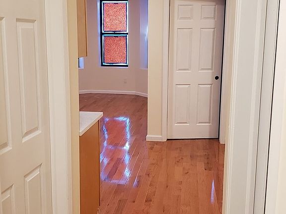 4th image of 725 New Jersey Ave Floor 2