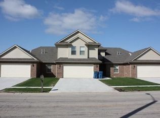 653 N Edgemere Dr #1, Bourbonnais, IL 60914