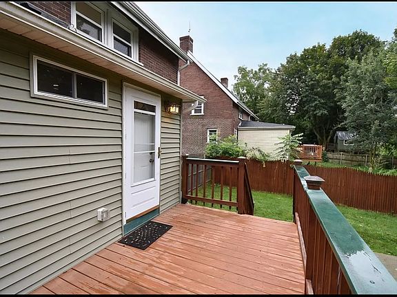 3rd image of 246 Roger Williams Ave