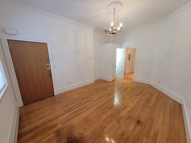 88A W Cedar St — Photo 3