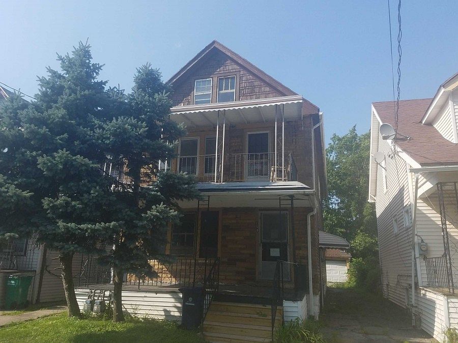 1st image of 158 Wakefield Ave