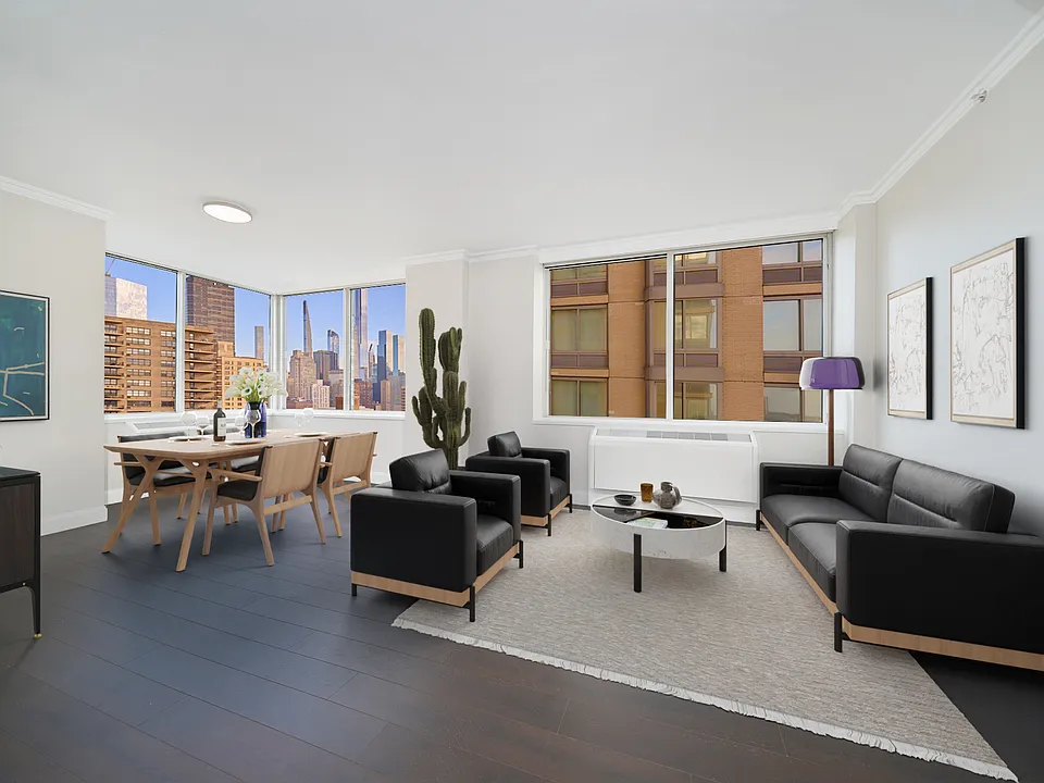 160 Riverside Blvd #33B