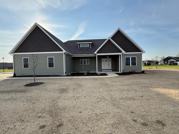 101 Saxony Dr, New Knoxville, OH 45871