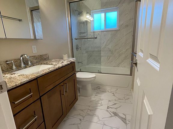 5th image of 1428 Darryl Dr #2