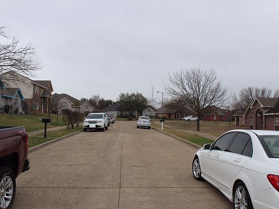 4th image of 1500 Wesley Dr