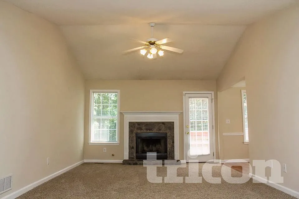 4059 Keystone Court Douglasville GA — Photo 3