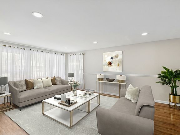3rd image of 16010 Dobson Ave