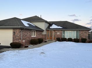 19145 Roy St, Lansing, IL 60438