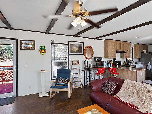 2nd image of 2592 Comanche Dr
