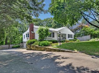 14 Licata Ter, Cos Cob, CT 06807