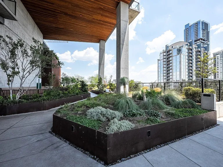 70 Rainey St #1703 — Photo 29