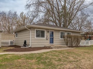 210 Koch Dr, Genoa, IL 60135