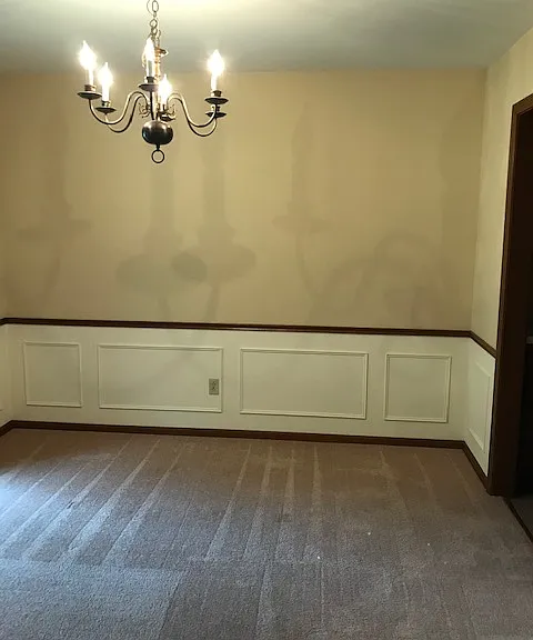 Spacious Dining Area