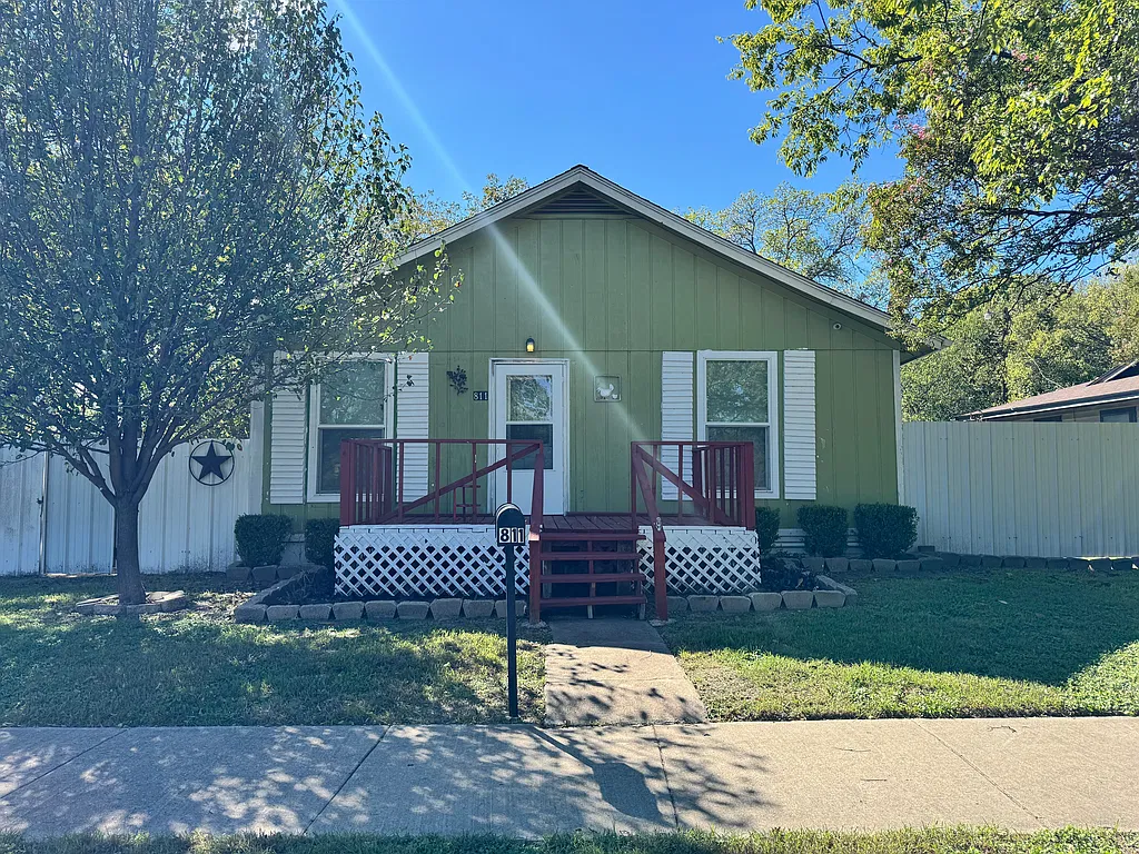 Property main image