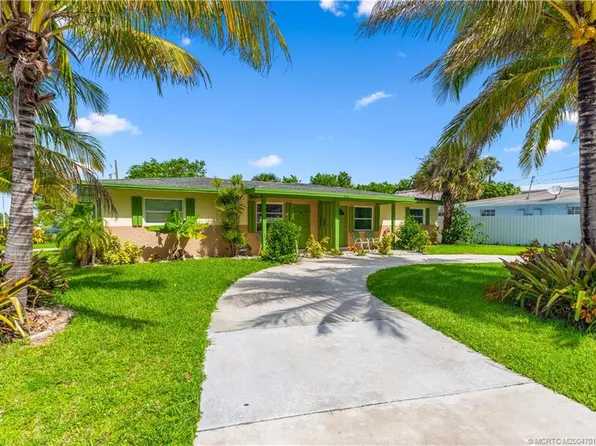 662 Granada St, Fort Pierce, FL 34949